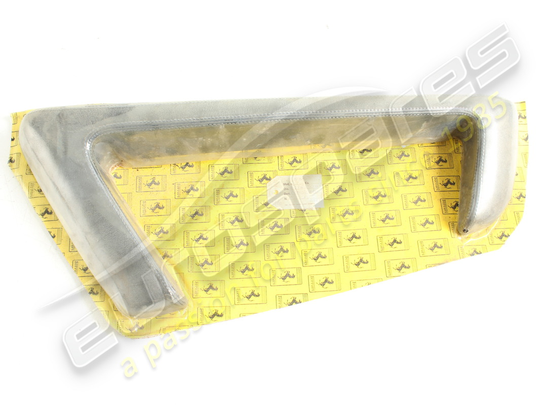 new ferrari rh armrest. part number 61964500 (1)
