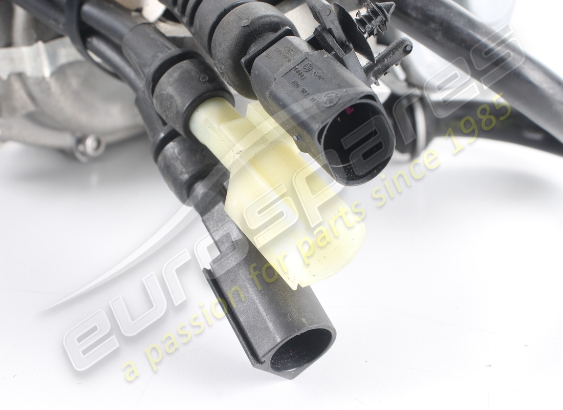 used lamborghini actuator. part number 470501397b (6)