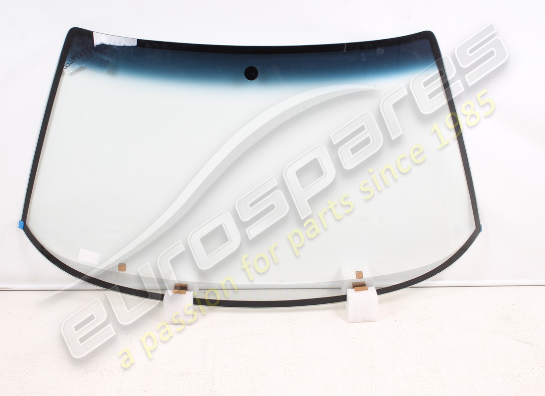 NEW Ferrari WINDSCREEN . PART NUMBER 62079400D (1)