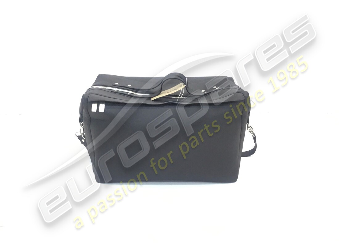 new maserati luggage bag, black leather. part number 940000313 (2)