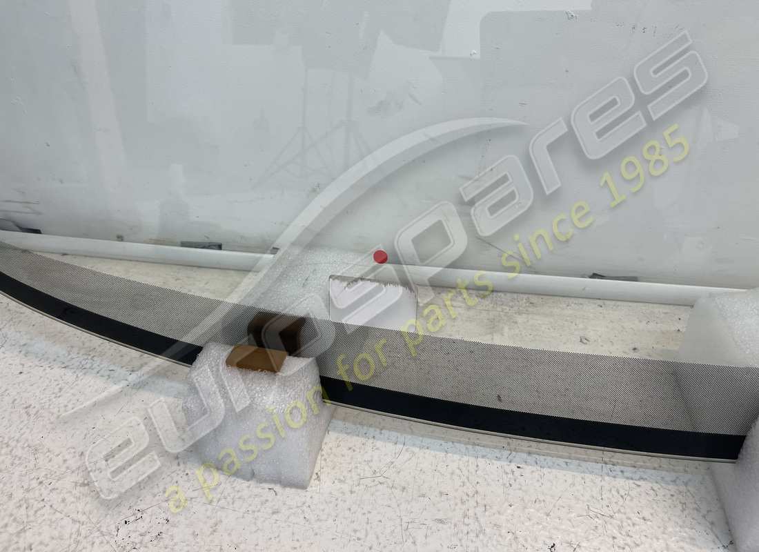 new ferrari windscreen. part number 62079400d (4)