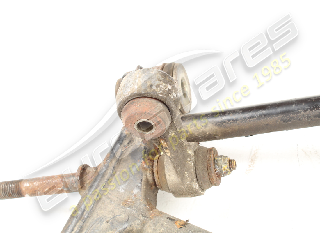 USED FERRARI REAR LOWER LEVER. PART NUMBER 124304 (6) used ferrari rear lower lever. part number 124304 (6)