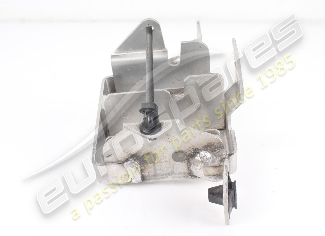 used ferrari tgk valve mounting bracket. part number 84066200 (4)