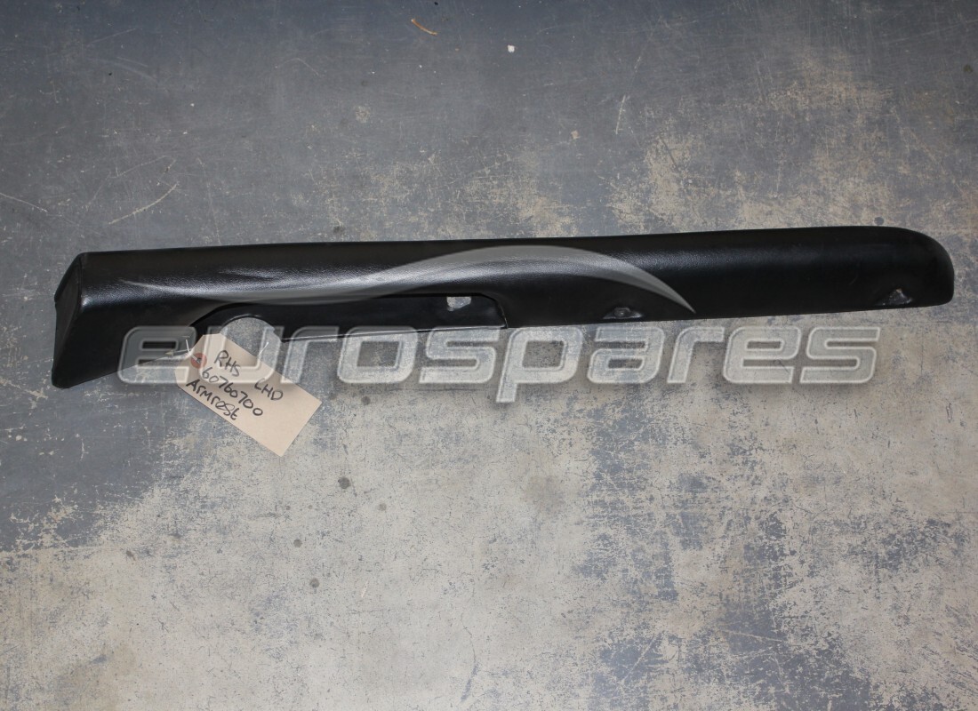 used ferrari rh armrest lhd part number 60760700 (1)