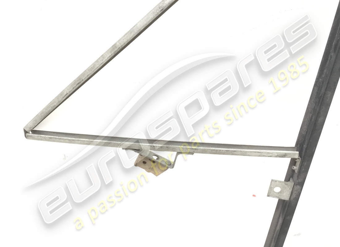 new ferrari lh main quarter light frame. part number 20283100 (2)