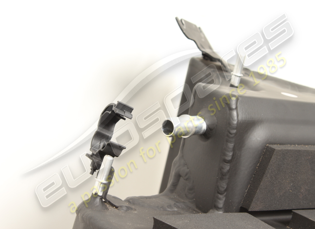used ferrari lh fuel tank with caps and paint and vibration dampers. part number 326607 (2)