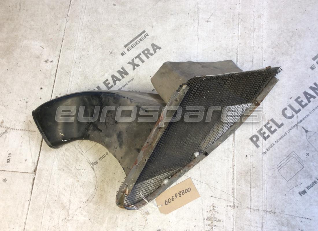 USED Ferrari RH AIR INTAKE . PART NUMBER 60698800 (1)