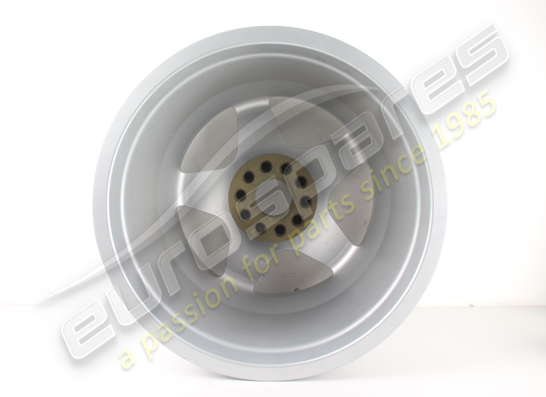 new ferrari rear wheel - oz racing (13jx17''). part number a2128 (5)