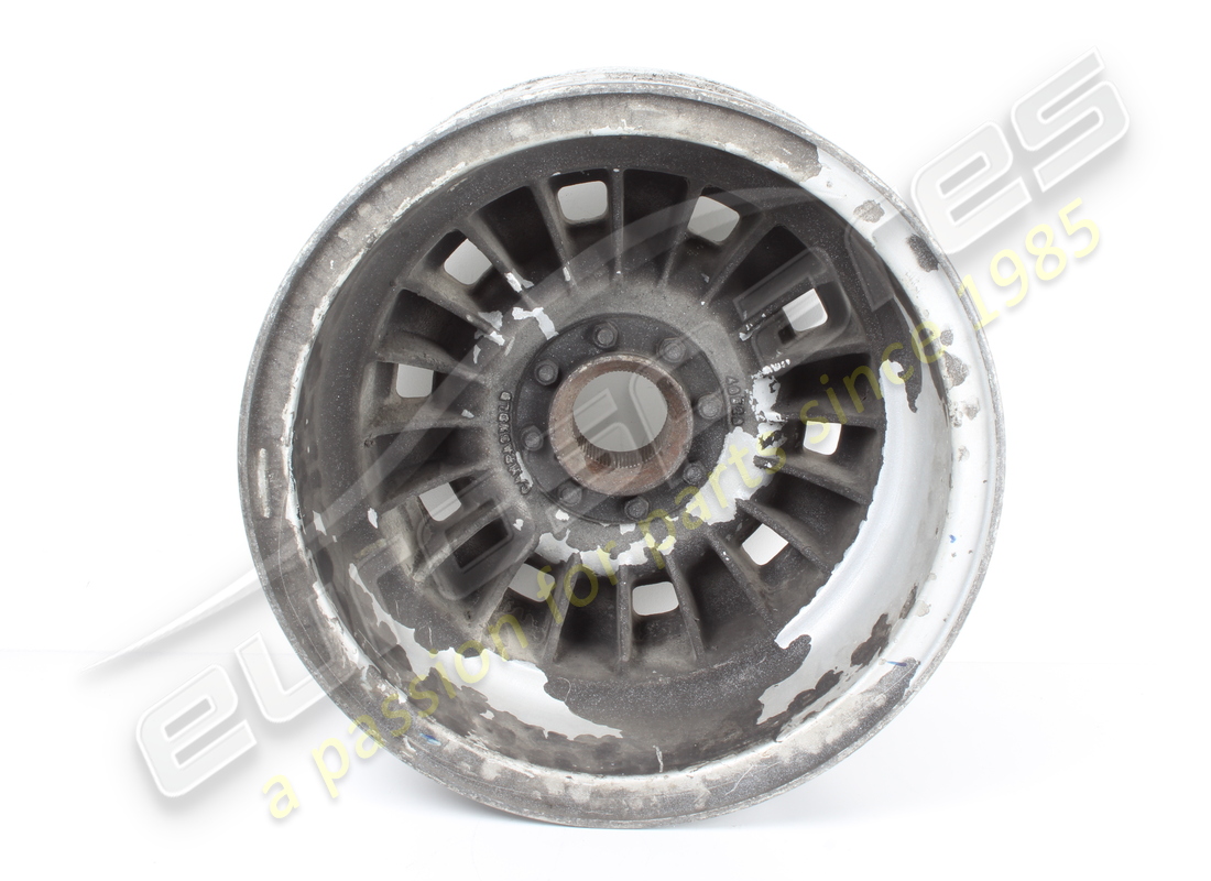 used ferrari road wheel 7.5 x 15''. part number 700337 (3)