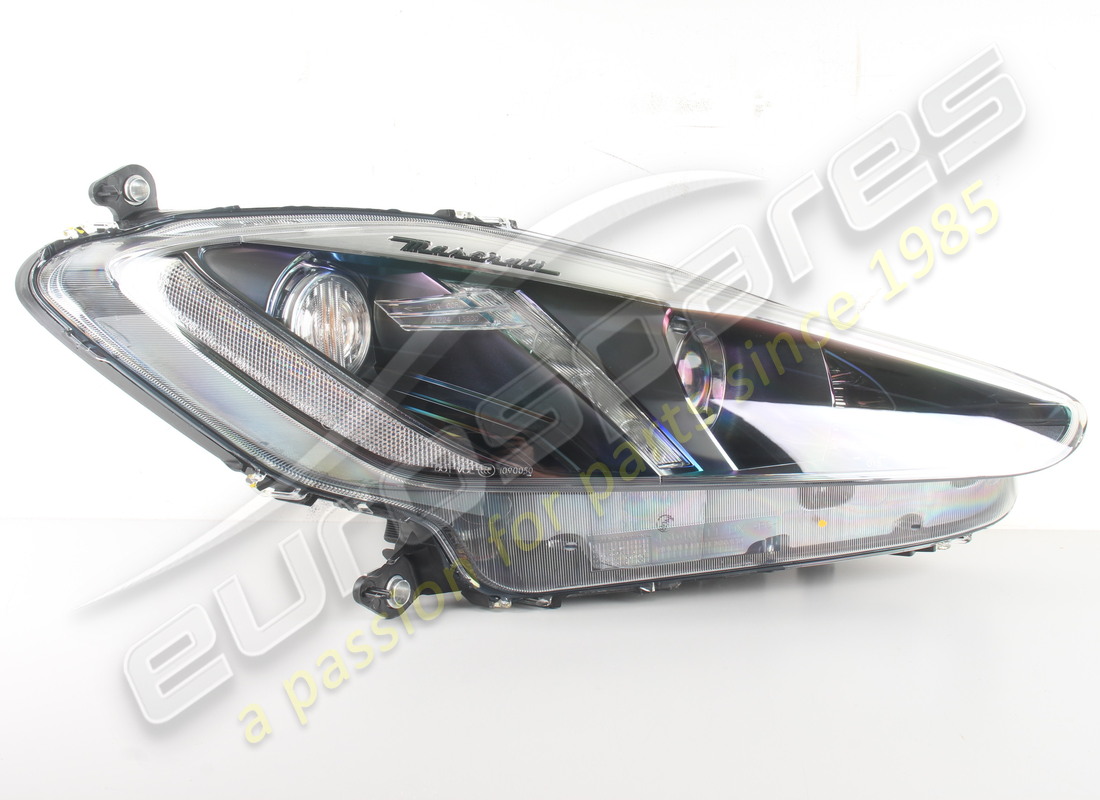 new maserati rh front headlight. part number 350565 (3)