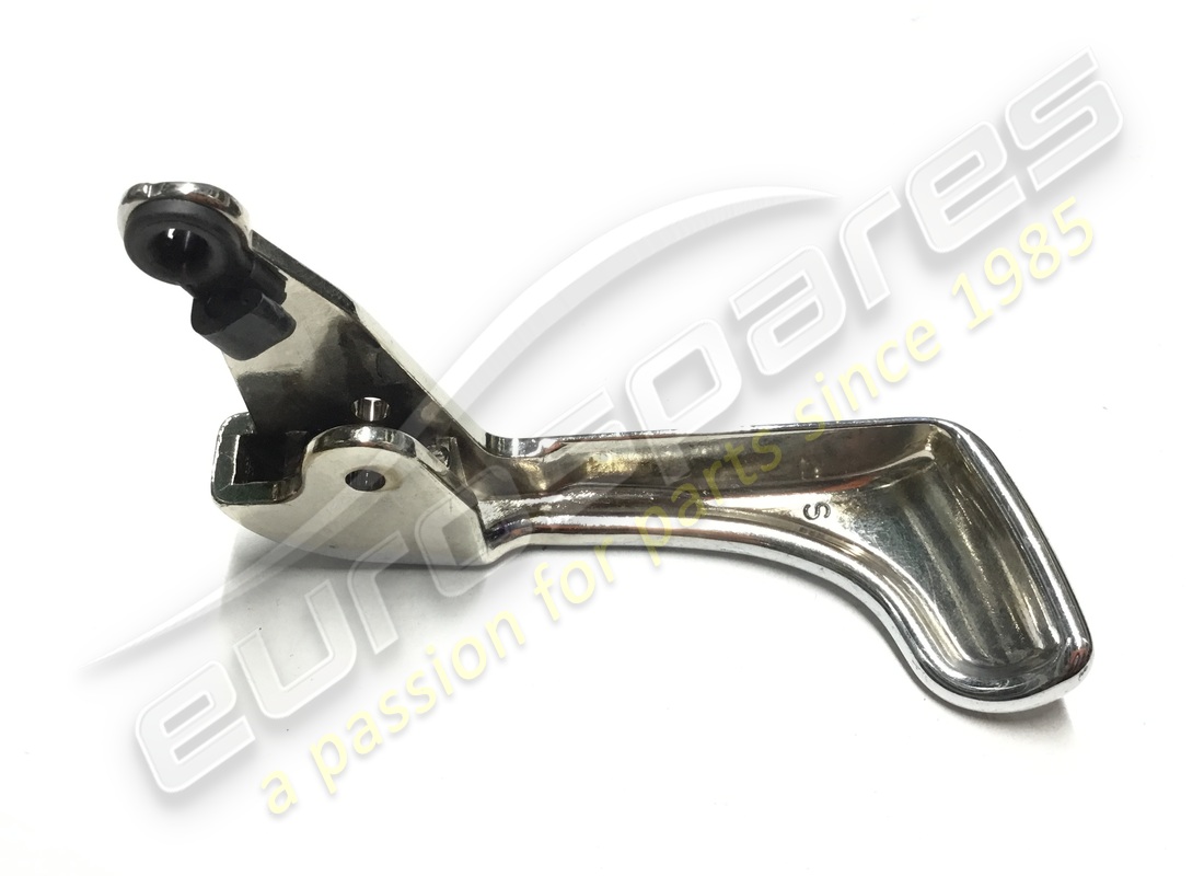 new maserati lh door internal handle. part number 374530147 (2)