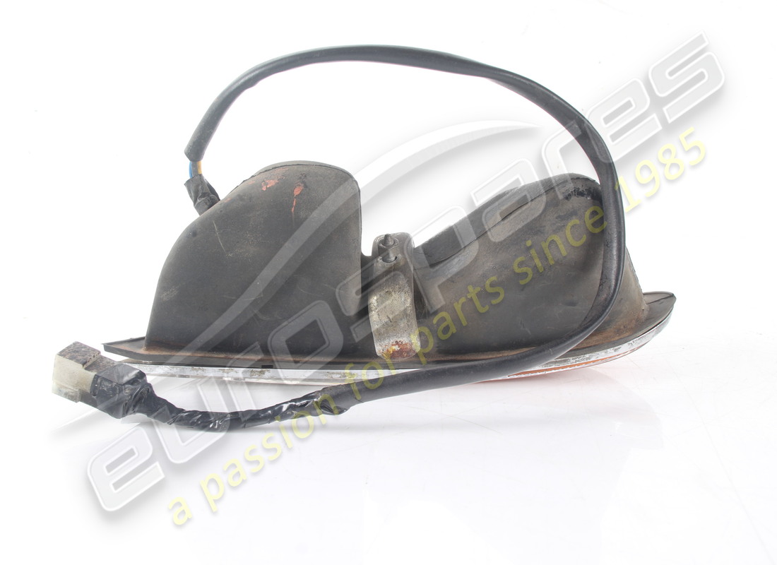 used lamborghini rhs front side lamp. part number 006119081 (4)