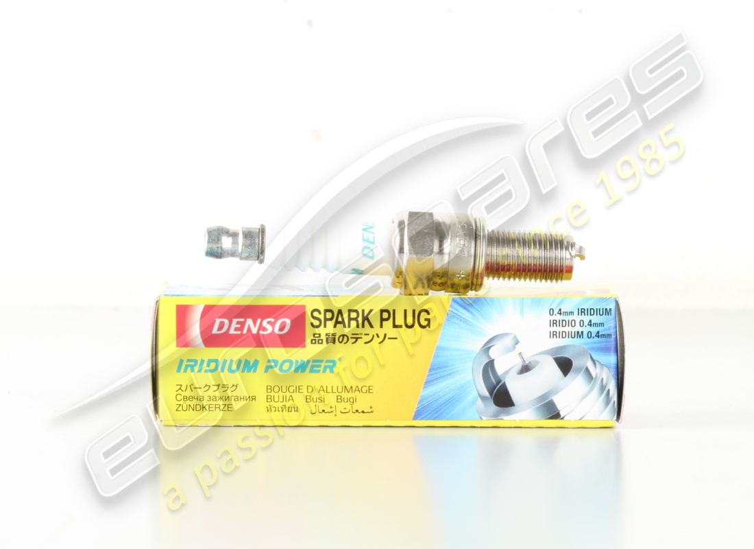 NEW DENSO IRIDIUM SPARK PLUG . PART NUMBER 192637 (1)