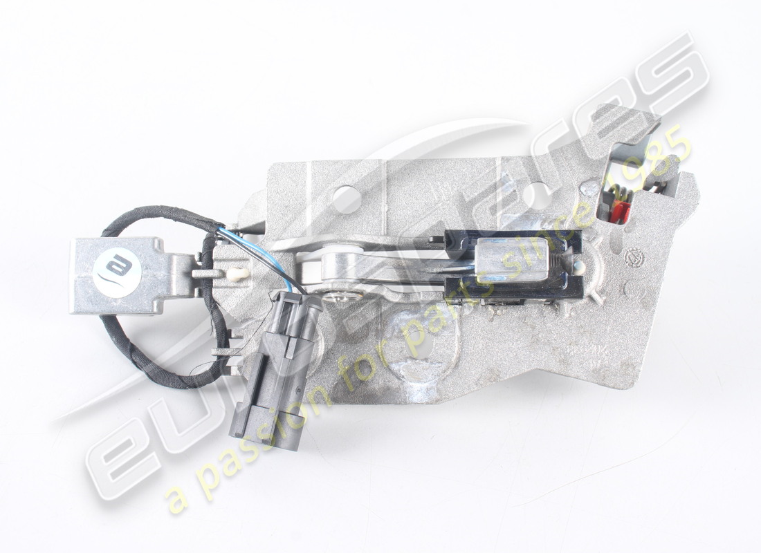 USED FERRARI COMPLETE LH OUTER DOOR HANDLE. PART NUMBER 87507500 (3) used ferrari complete lh outer door handle. part number 87507500 (3)