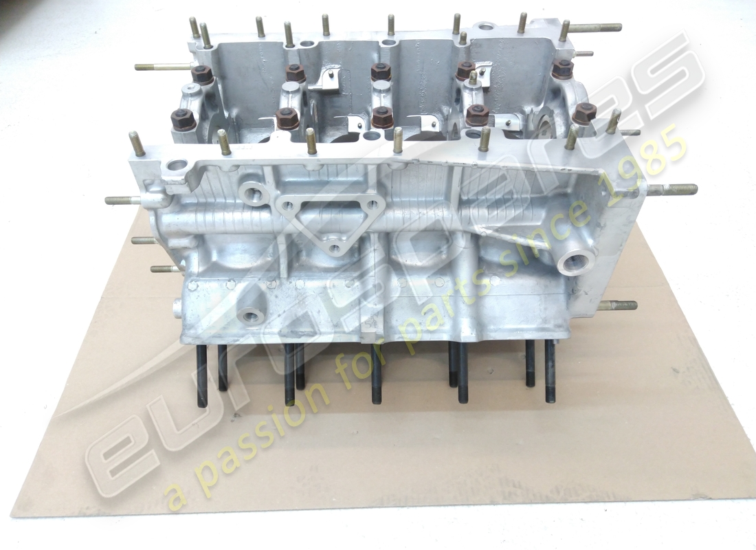 new ferrari 288 gto crankcase. part number 120660 (9)
