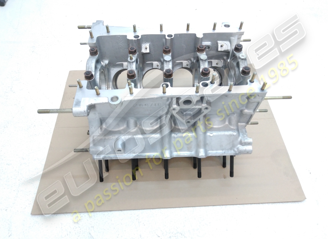 new ferrari 288 gto crankcase. part number 120660 (7)
