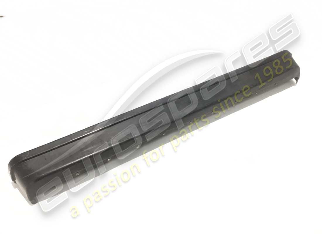 used ferrari rear bumper. part number 60573600 (2)