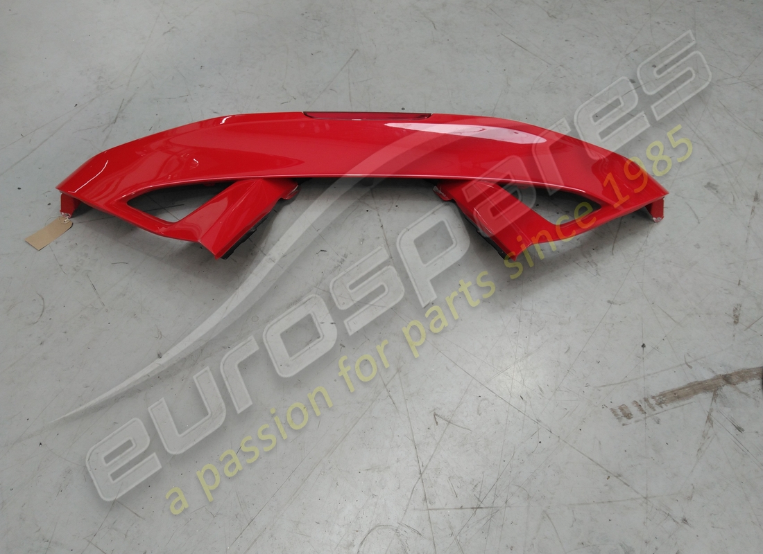 used ferrari complete rear spoiler. part number 949122 (4)