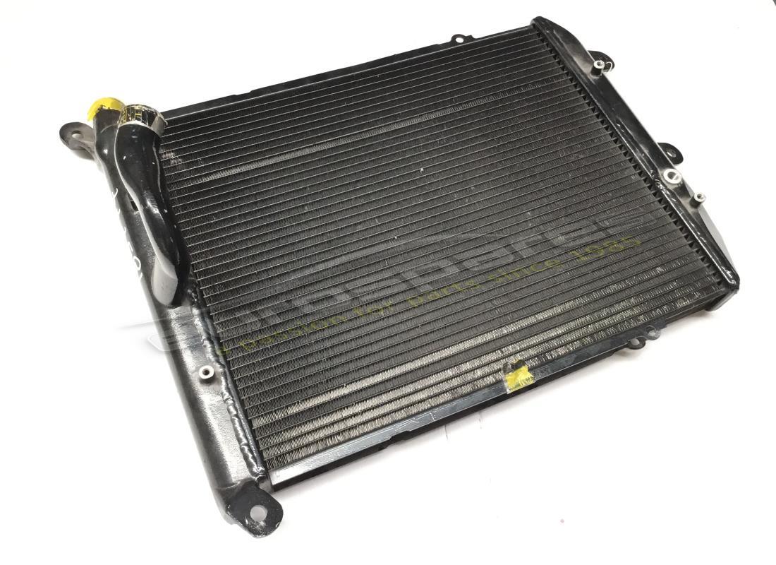 new ferrari water rh radiator. part number 185774 (1)