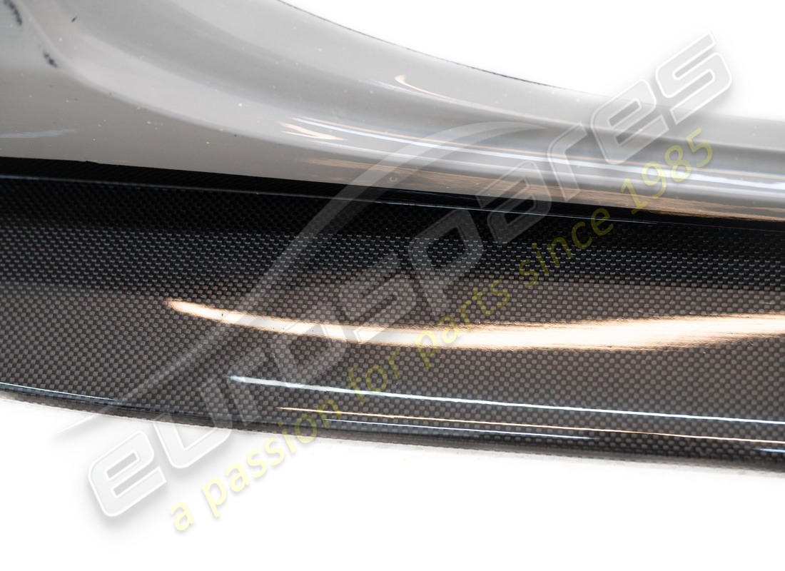 new ferrari complete rh underdoor trim. part number 766048 (2)
