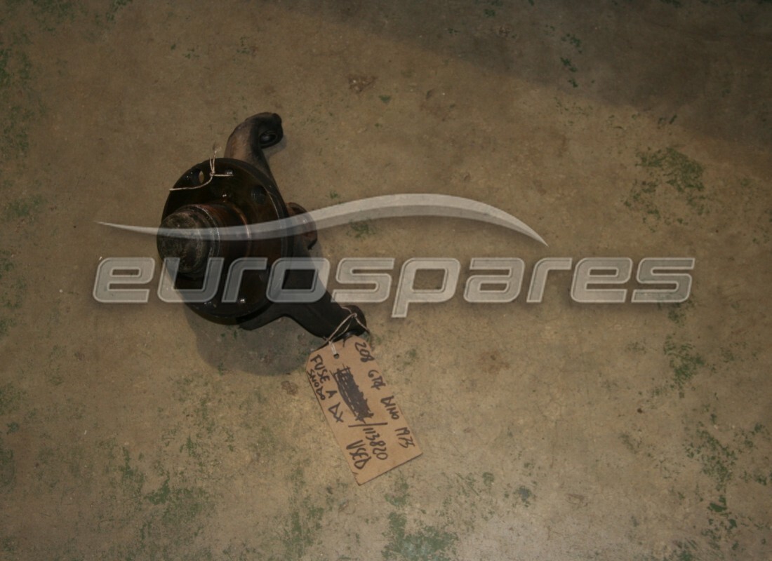 USED Ferrari RH FRONT STUB AXLE . PART NUMBER 113820 (1)