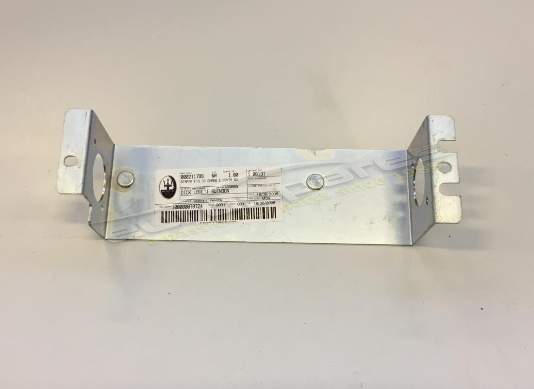 USED Maserati BRACKET FAST. CD CHANG.AND B . PART NUMBER 211799 (1)
