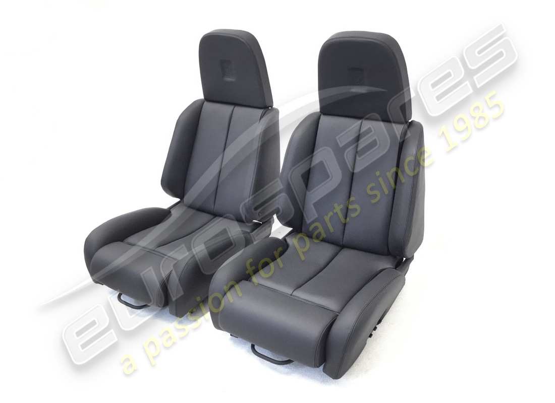 RECONDITIONED FERRARI PAIR BLACK SEATS (TESTAROSSA). PART NUMBER EAP1227215 (2) reconditioned ferrari pair black seats (testarossa). part number eap1227215 (2)
