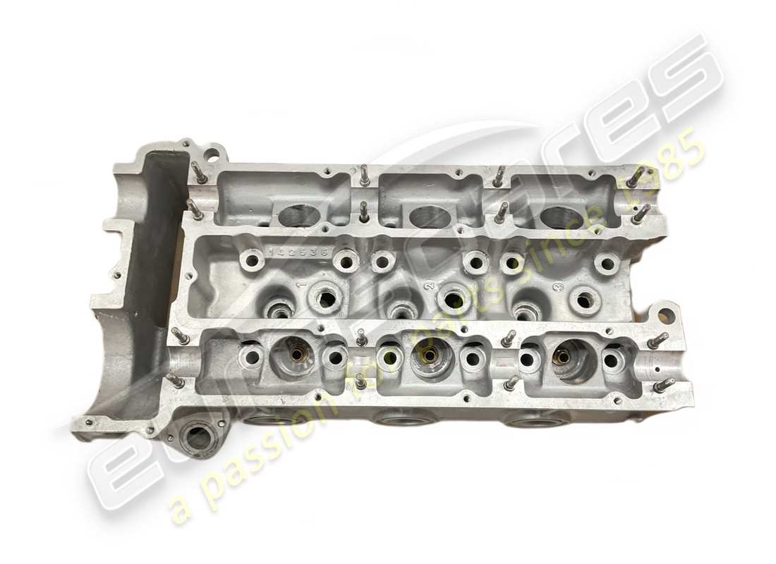 used ferrari rh cylinder head. part number 4195776 (2)