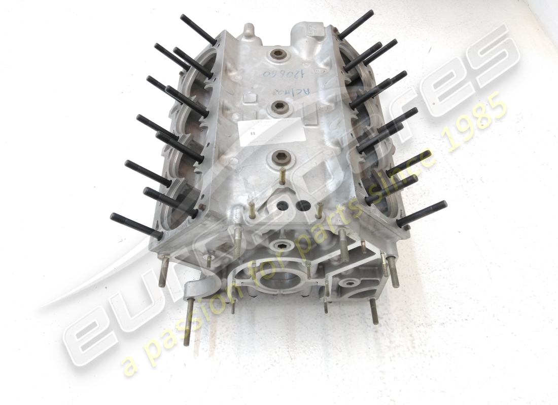new ferrari 288 gto crankcase. part number 120660 (2)