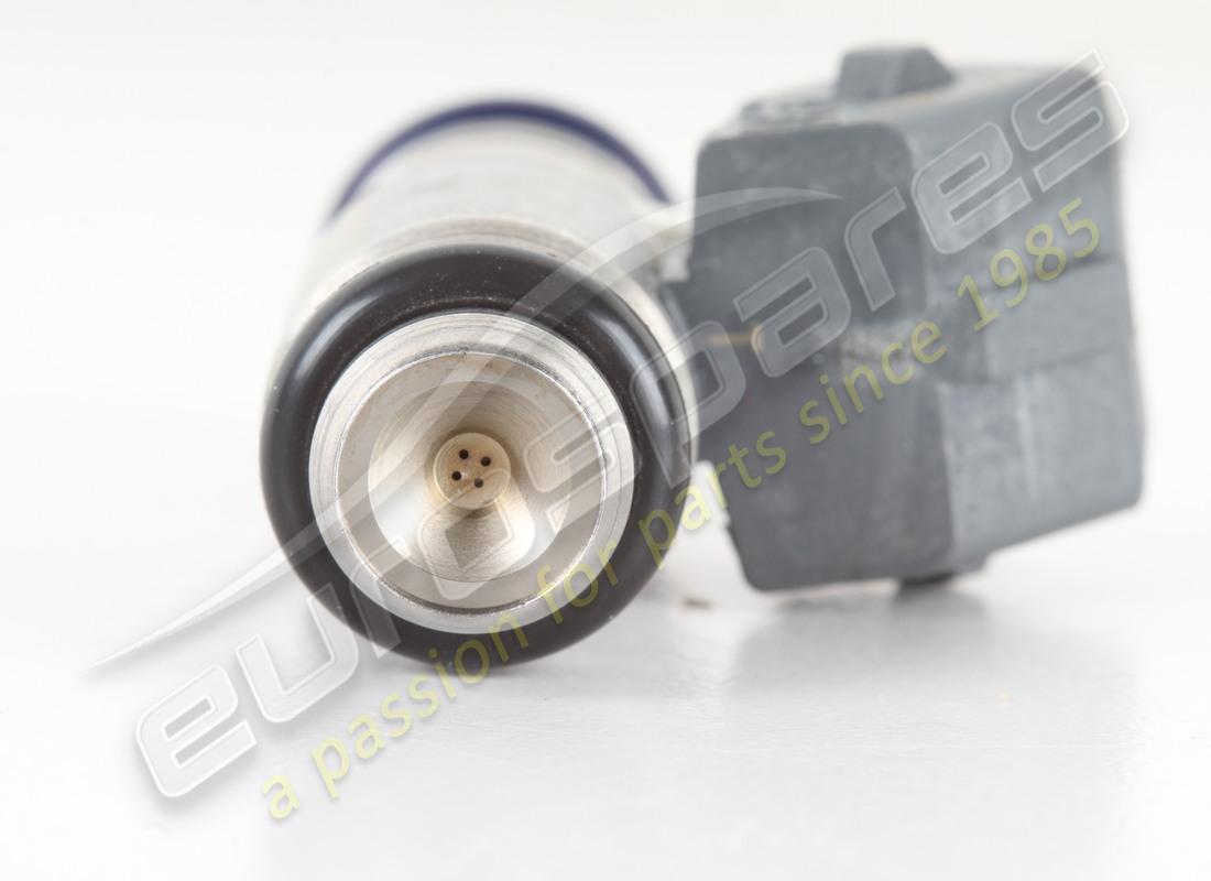 new lamborghini injector. part number 07m906031a (3)