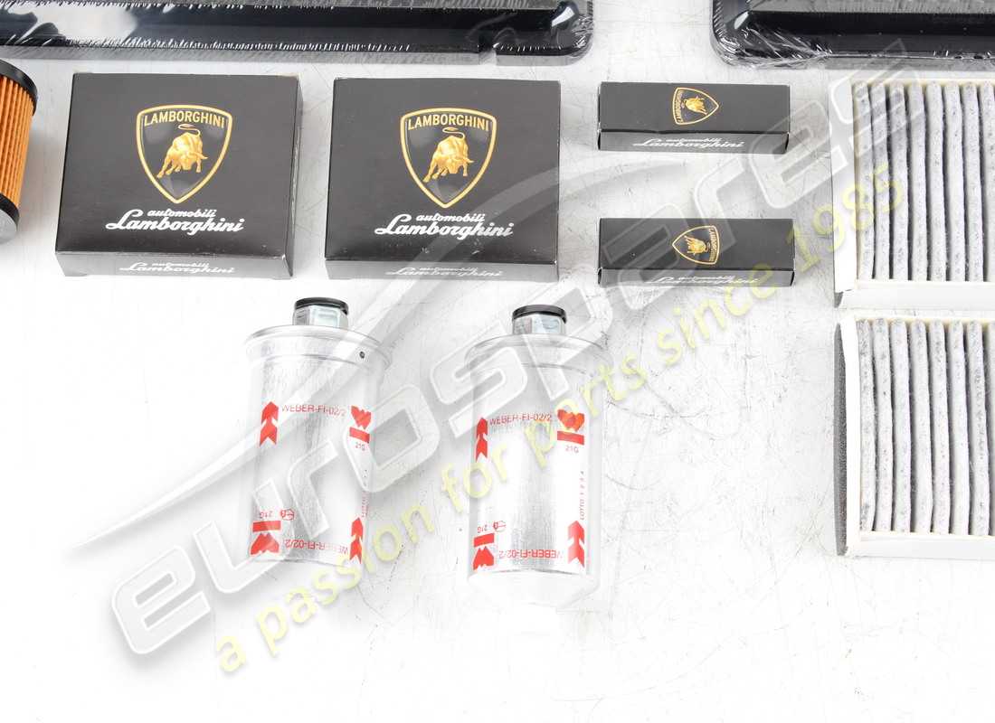 new lamborghini service kit. part number 0r1400132 (2)