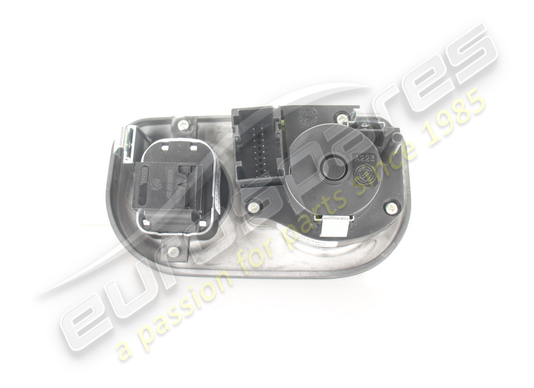 new ferrari plate for lights and rearvie. part number 227031 (2)