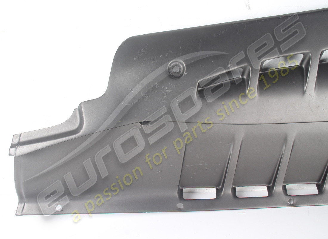 USED FERRARI RH FRONT PANEL. PART NUMBER 80122500 (2) used ferrari rh front panel. part number 80122500 (2)