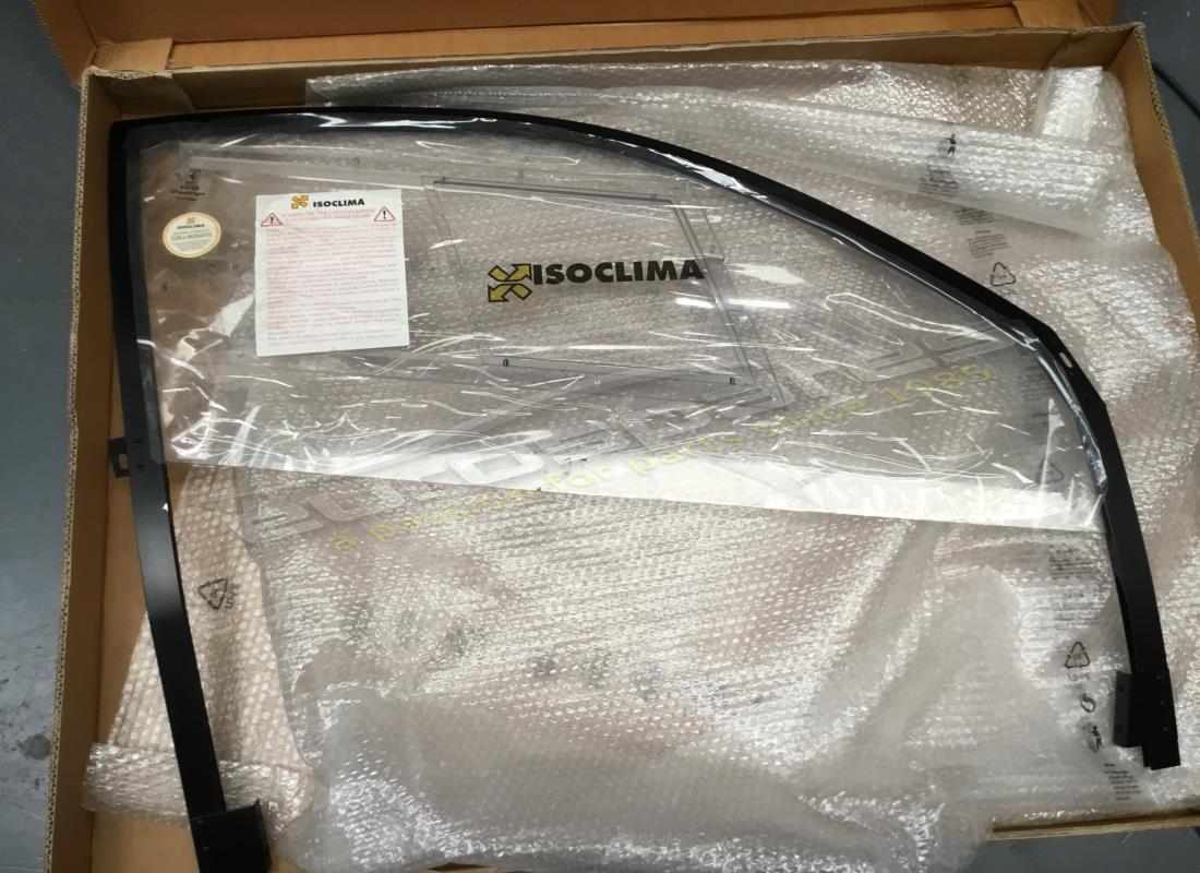 new ferrari rh door. part number 69659900 (1)