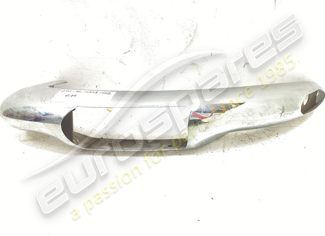 NEW Ferrari LH FRONT QTR BUMPER . PART NUMBER 2513600302 (1)