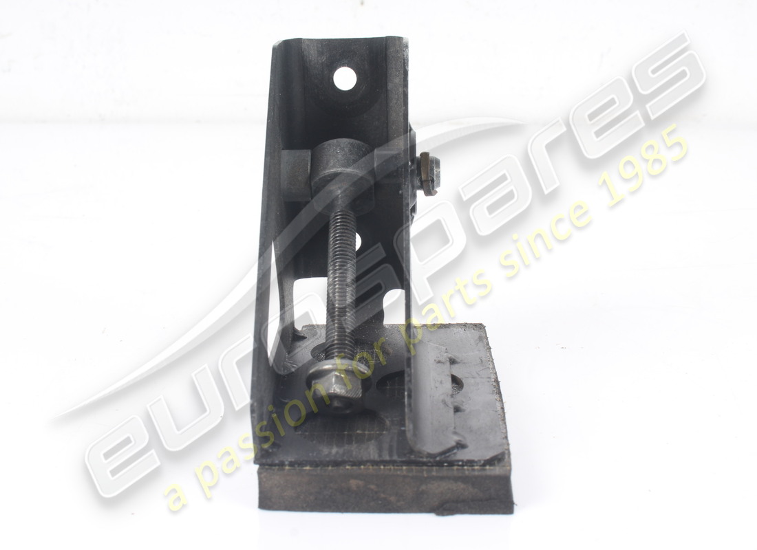 USED FERRARI LH MOUNTING BRACKET FOR REMOVABLE SUBFRAME. PART NUMBER 254098 (3) used ferrari lh mounting bracket for removable subframe. part number 254098 (3)