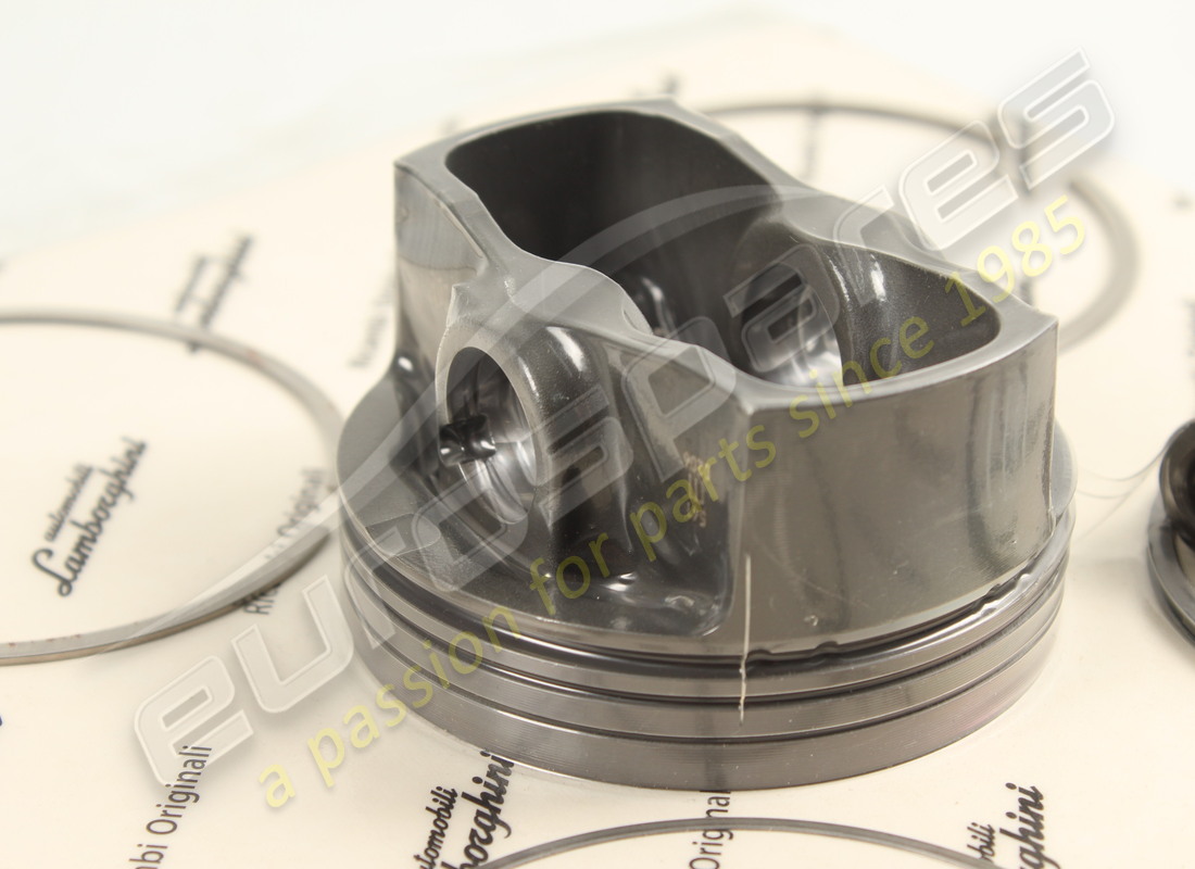 new lamborghini piston unit. part number 07m107075 (1)