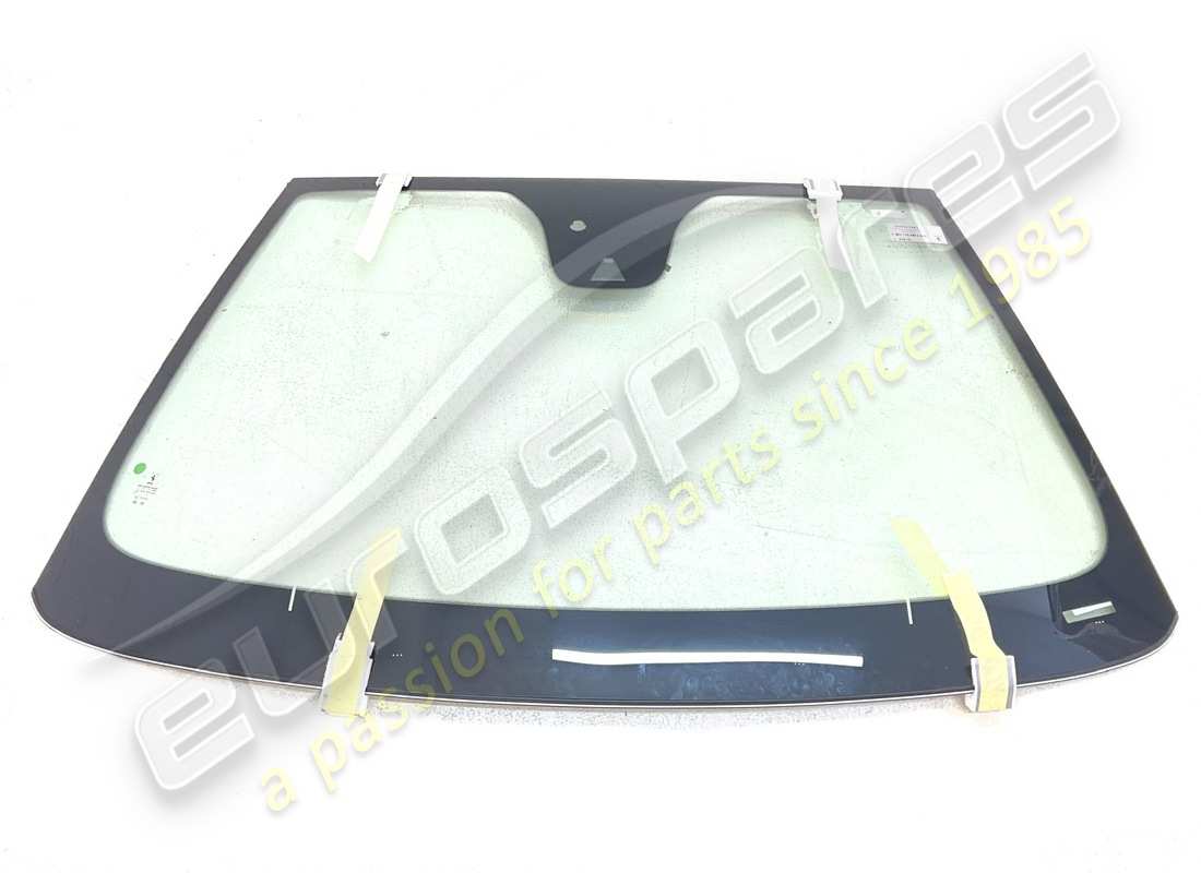 new ferrari windscreen. part number 823943 (1)