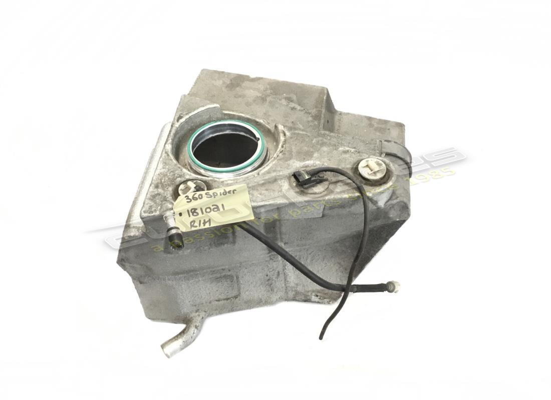 USED Ferrari RH FUEL TANK . PART NUMBER 181021 (1)