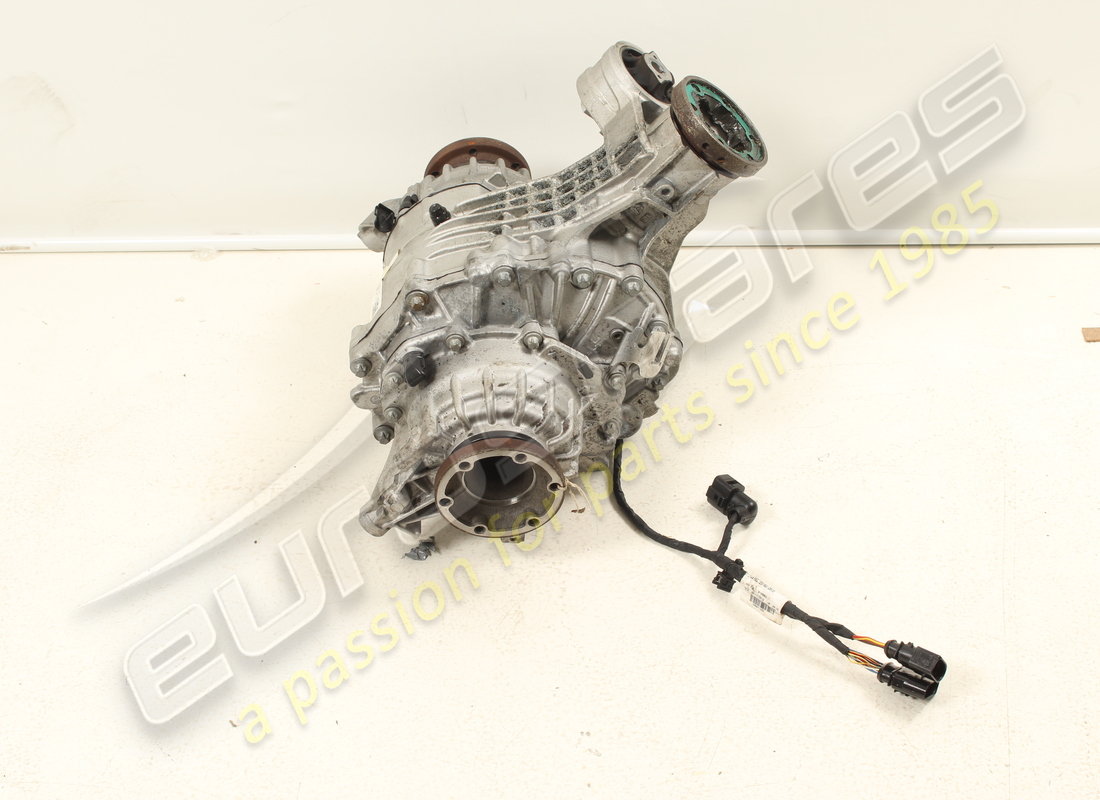 used lamborghini rear differential 43/13. part number 0bx500043c (3)
