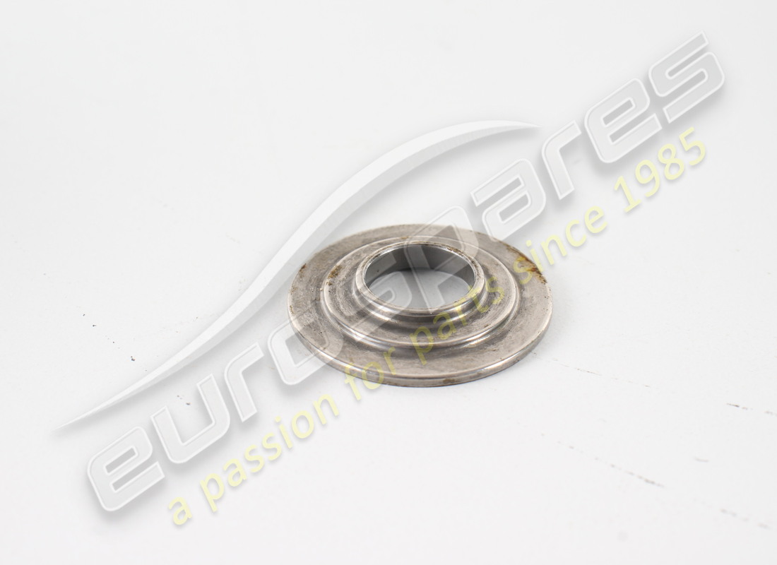 new ferrari lower valve spring seat. part number 117568 (1)