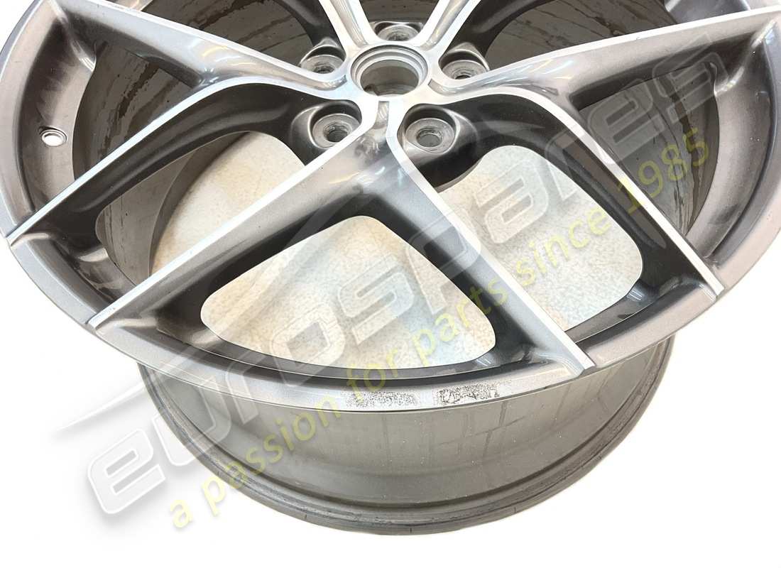 used ferrari front wheel. part number 294827 (3)