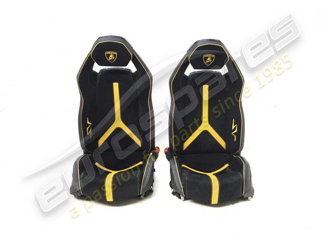 USED Lamborghini AVENTADOR SV RHD SEATS IN CARBON . PART NUMBER EAP1374061 (1)