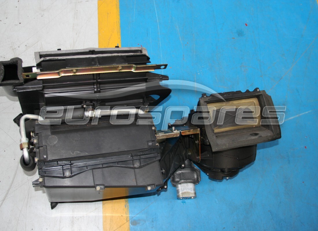 used maserati a/c evaporator kit. part number 67708000 (1)