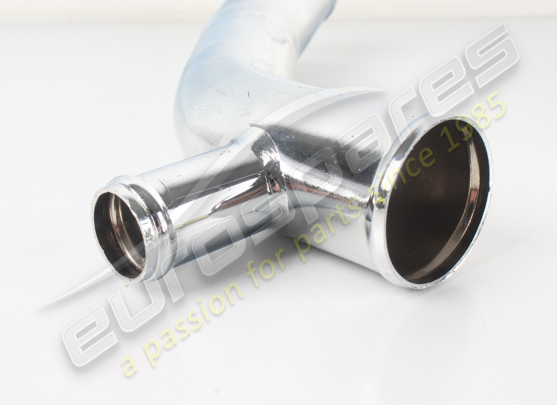 NEW MASERATI AIR DEL.PIPE FROM RH TURBO T. PART NUMBER 571362900 (3) new maserati air del.pipe from rh turbo t. part number 571362900 (3)
