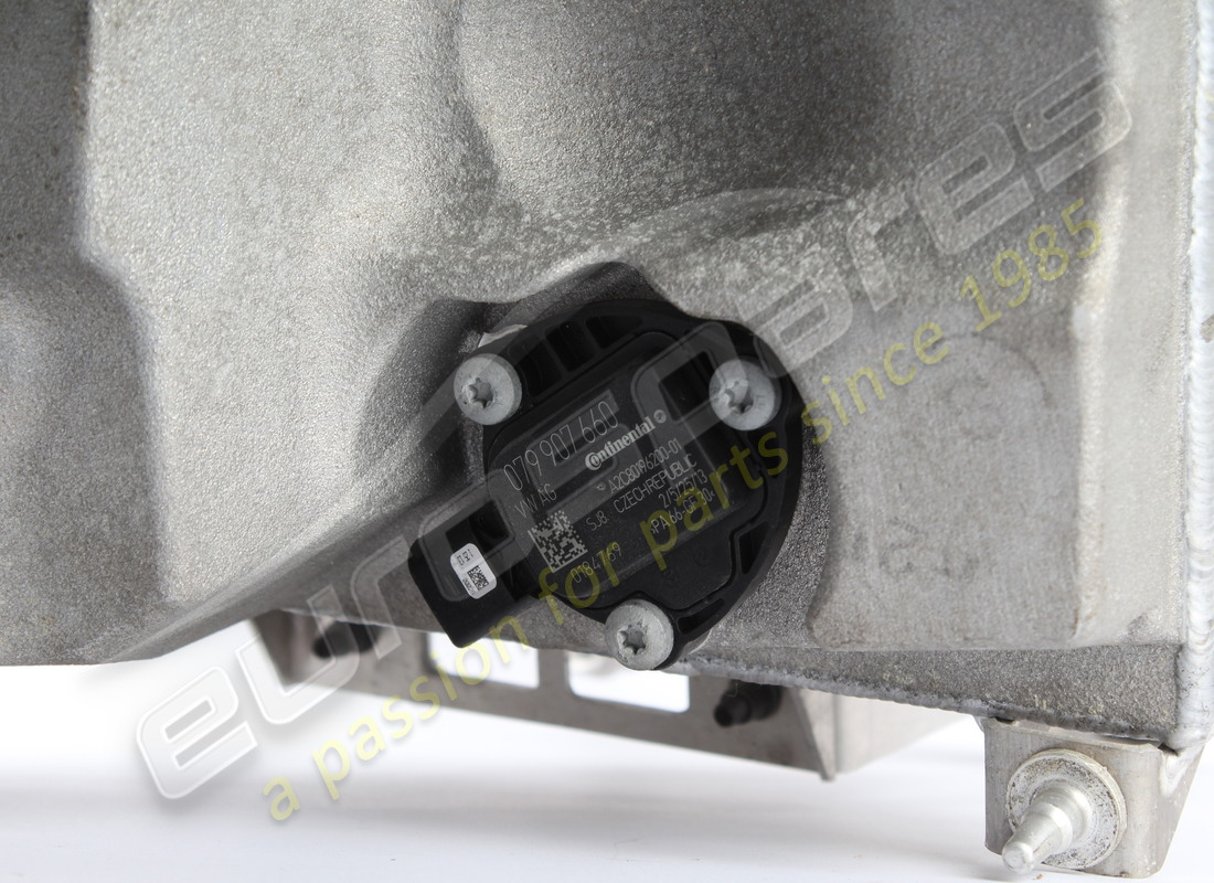 used lamborghini oil reservoir trockensumpf. part number 4s0115373a (4)