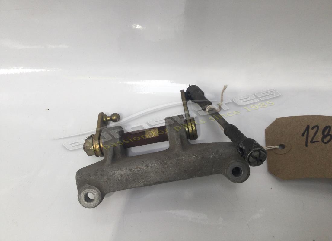 USED Ferrari THROTTLE SUPPORT . PART NUMBER 128745 (1)