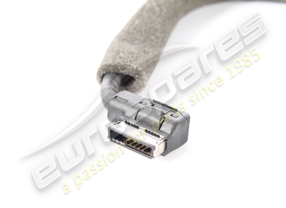 USED LAMBORGHINI PIPE. PART NUMBER 7L6971199 (2) used lamborghini pipe. part number 7l6971199 (2)