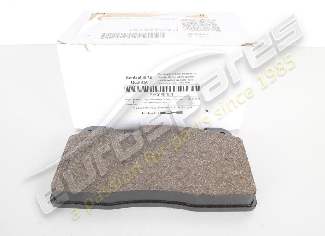new porsche 1 set of brake pads for brake disc. part number pac698151 (2)