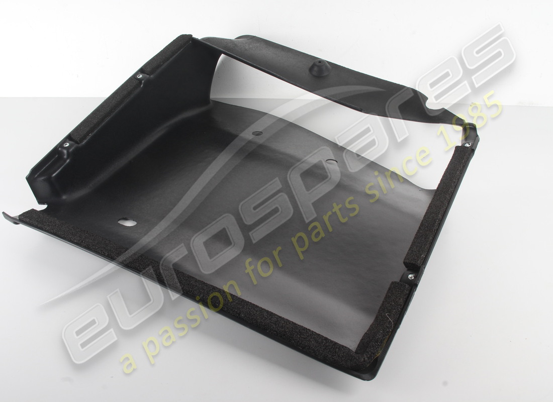 new ferrari lower rh duct. part number 82911000 (2)